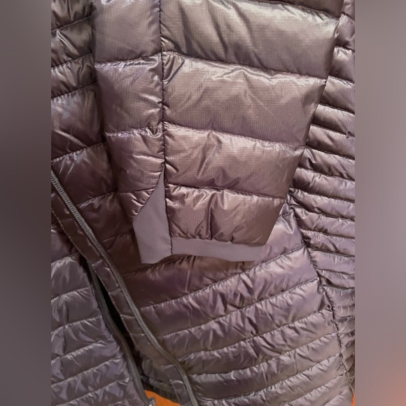 NWT Duluth Trading Co. women’s Down Right Coat, size small, NAVY - Picture 6 of 11